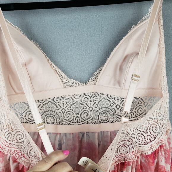 Jessica Simpson Size M Babydoll Tank Cream Rosette Floral Feminine Cottagecore - Picture 12 of 12